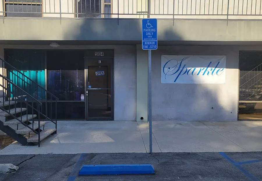 Sparkle Glendora clinic exterior